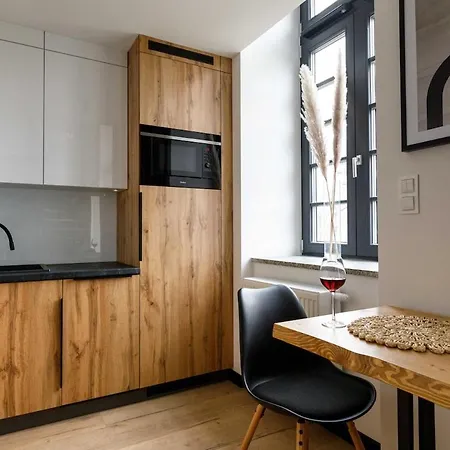 Close-golden - Stylish Loft - Great Location &jana Pawla33 Daire