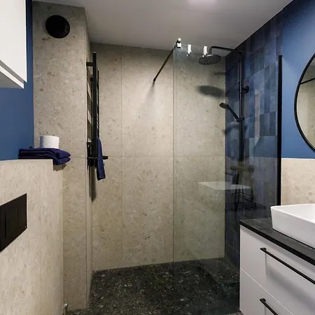 Golden - Stylish Loft - Great Location &jana Pawla33 Appartamento