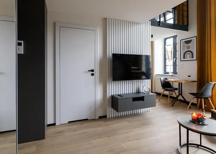 Apartman Close-golden - Stylish Loft - Great Location &jana Pawla33